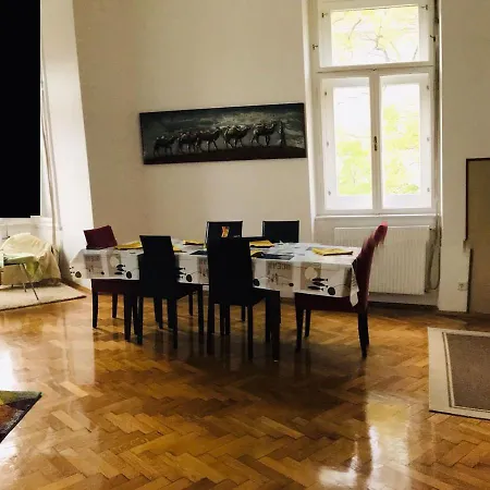 Lilian's Royal Apartment Graz