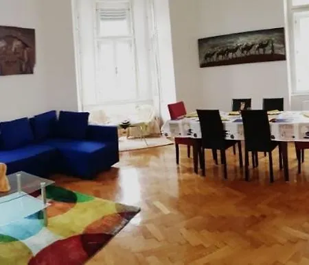 Apartment Lilian's Royal Graz